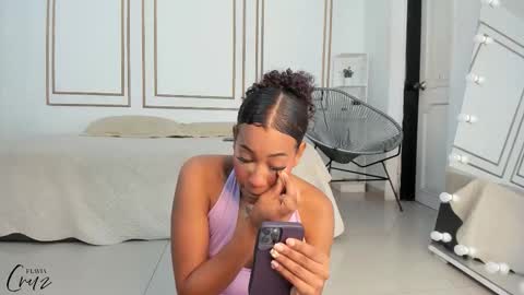 Snapshot of flavia_cruz chatting on October 6, 7:22 pm Flavia online show from October 6, 7:22 pm