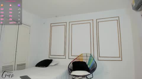 Snapshot of flavia_cruz chatting on November 6, 12:17 pm Flavia online show from November 6, 12:17 pm