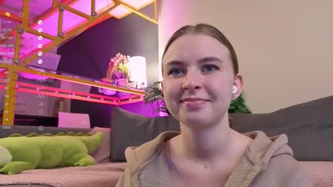 Snapshot of flexi_pixie chatting on October 14, 8:15 am Leia online show from October 14, 8:15 am