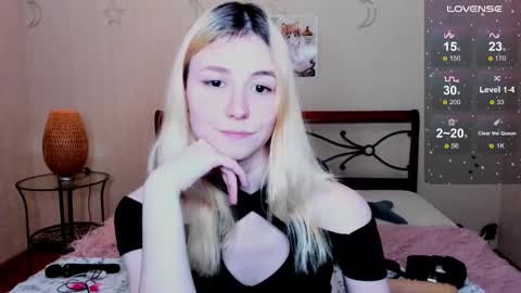 Snapshot of fleximona chatting on October 12, 3:22 pm FlexiMona online show from October 12, 3:22 pm