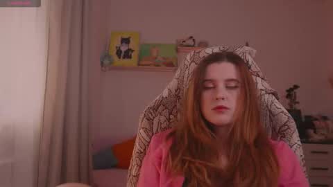 Snapshot of flonodo chatting on November 26, 1:34 pm Eliza online show from November 26, 1:34 pm