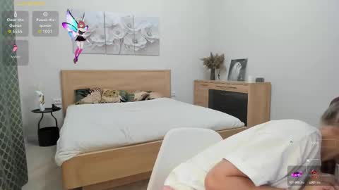 Mona online show from October 24, 12:41 am