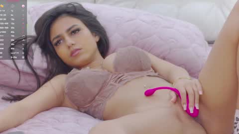 Snapshot of florentina2004 chatting on January 26, 8:13 pm Vanessa online show from January 26, 8:13 pm