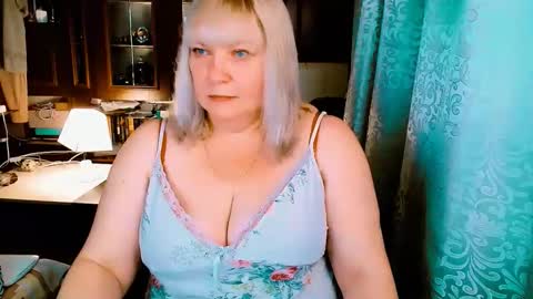 FlowerAhButterf online show from September 21, 8:21 pm