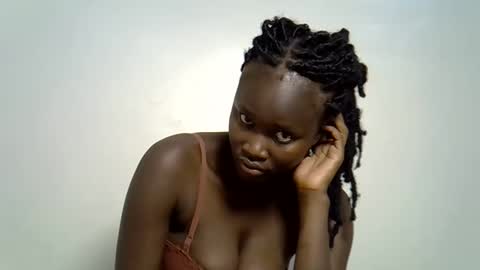 Snapshot of flowerdiva002 chatting on November 9, 5:39 am flowerdiva002 online show from November 9, 5:39 am