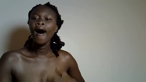 Snapshot of flowerdiva002 chatting on November 23, 5:40 am flowerdiva002 online show from November 23, 5:40 am