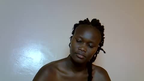 Snapshot of flowerdiva002 chatting on November 26, 1:01 pm flowerdiva002 online show from November 26, 1:01 pm