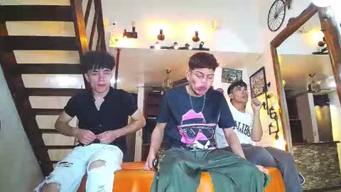 flyckers online show from September 12, 8:09 pm