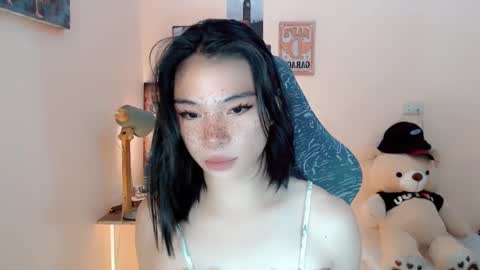 Snapshot of foeheart chatting on December 11, 3:02 am Foe online show from December 11, 3:02 am