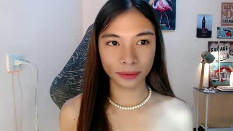 Snapshot of foeheart chatting on November 9, 5:00 pm Foe online show from November 9, 5:00 pm