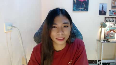 Snapshot of foeheart chatting on November 21, 12:43 am Foe online show from November 21, 12:43 am