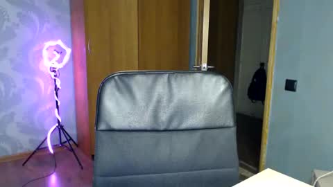 Molli  Ready for any play with you. Hottest show in pvt  Help a student earn big tokens  online show from February 20, 1:03 am