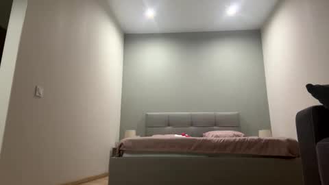 forbiddennvelvet online show from November 10, 4:39 pm