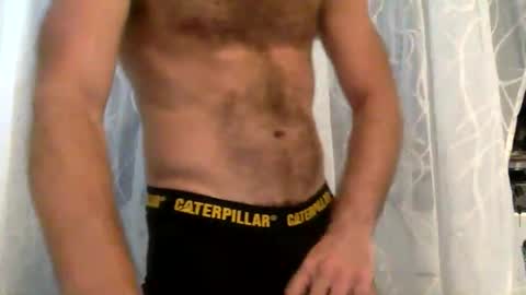 forestdweller22 online show from December 2, 2:50 am