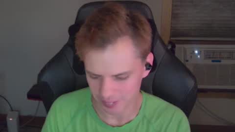 forever_broken online show from October 26, 4:40 am