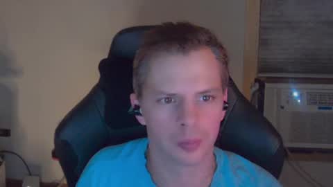 forever_broken online show from October 27, 5:11 am