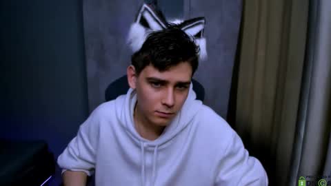 Snapshot of foxicfu chatting on February 9, 9:58 am Foxicfu online show from February 9, 9:58 am