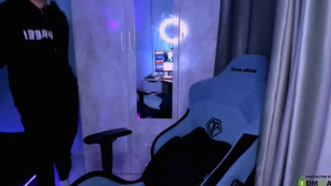 Snapshot of foxicfu chatting on March 6, 3:13 pm Foxicfu online show from March 6, 3:13 pm