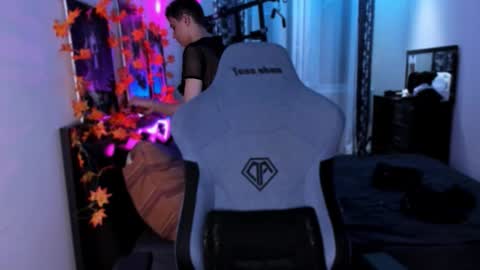 Snapshot of foxicfu chatting on October 6, 6:27 pm Foxicfu online show from October 6, 6:27 pm