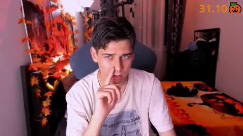 Snapshot of foxicfu chatting on October 19, 6:08 pm Foxicfu online show from October 19, 6:08 pm