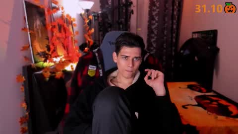 Snapshot of foxicfu chatting on October 24, 1:18 pm Foxicfu online show from October 24, 1:18 pm