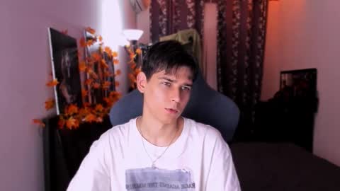 Snapshot of foxicfu chatting on November 3, 1:12 pm Foxicfu online show from November 3, 1:12 pm