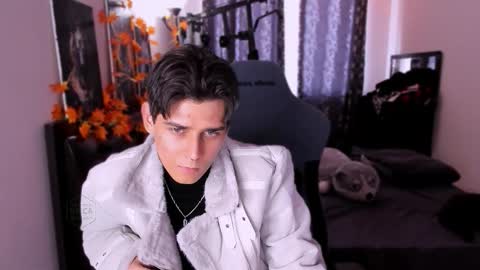 Snapshot of foxicfu chatting on November 26, 9:10 am Foxicfu online show from November 26, 9:10 am