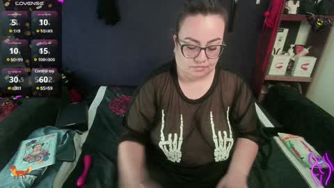 Snapshot of foxxbell chatting on December 29, 11:08 pm foxxbell online show from December 29, 11:08 pm