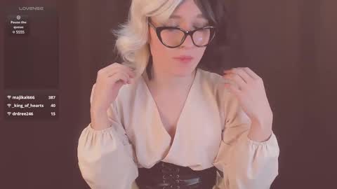 Sue online show from March 1, 12:39 am