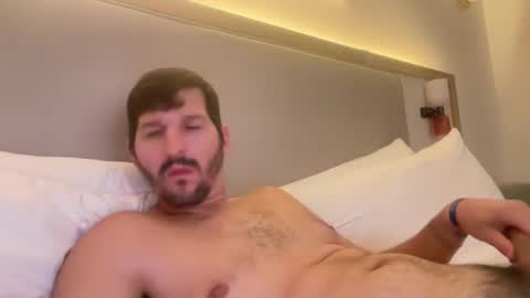 Snapshot of fp004 chatting on October 11, 4:01 am fp004 online show from October 11, 4:01 am