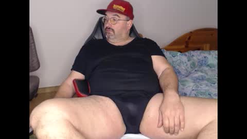 Fraboys online show from February 19, 8:01 am