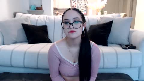 Angel online show from January 3, 8:01 pm