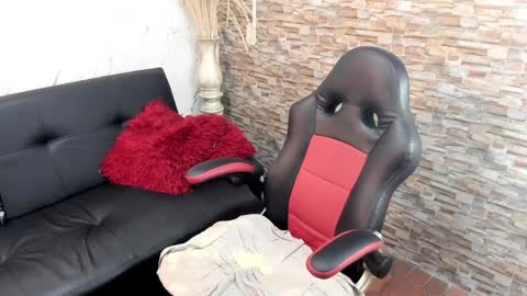          online show from January 29, 4:15 am