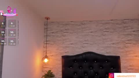          online show from October 5, 5:33 pm