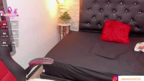          online show from October 18, 3:35 pm