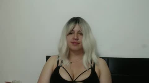 Francesca online show from February 21, 1:33 am