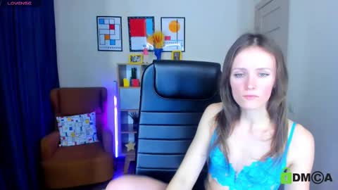 Snapshot of francescacollins chatting on February 26, 6:43 pm Fran online show from February 26, 6:43 pm