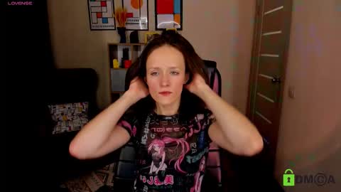 Snapshot of francescacollins chatting on December 5, 4:25 pm Fran online show from December 5, 4:25 pm