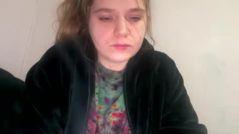 francescafey online show from December 5, 8:33 am