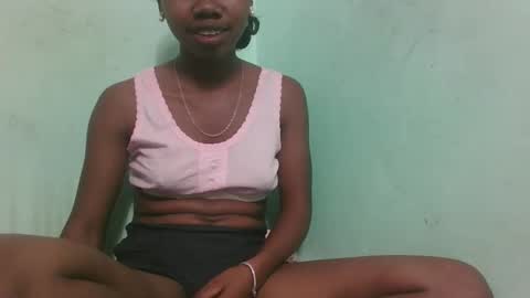 francinealdy online show from September 18, 5:48 pm