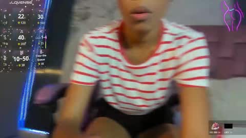 Snapshot of francis_leams chatting on October 6, 7:22 pm Laura online show from October 6, 7:22 pm