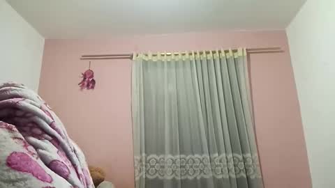 francy froz online show from March 3, 8:43 pm