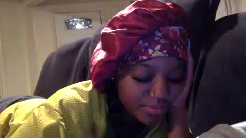 lexi online show from December 3, 7:21 am