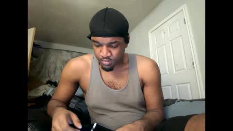 Snapshot of freakybubba chatting on November 5, 11:49 pm Freakybubba online show from November 5, 11:49 pm