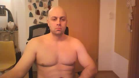 freddow online show from December 11, 7:25 pm