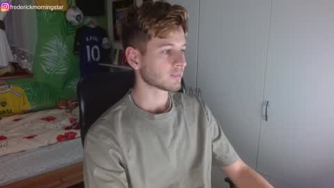 Snapshot of freddy_star chatting on December 4, 8:29 pm Frederick Perin online show from December 4, 8:29 pm