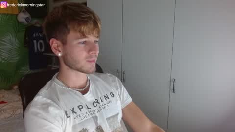 Snapshot of freddy_star chatting on December 5, 8:33 pm Frederick Perin online show from December 5, 8:33 pm