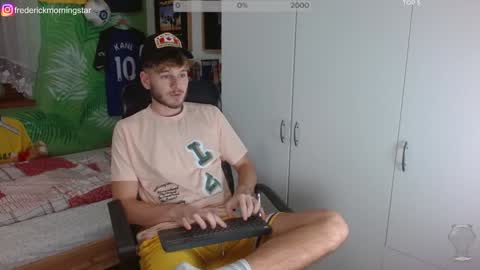 Snapshot of freddy_star chatting on December 30, 8:25 pm Frederick Perin online show from December 30, 8:25 pm