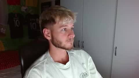 Snapshot of freddy_star chatting on September 13, 8:52 pm Frederick Perin online show from September 13, 8:52 pm