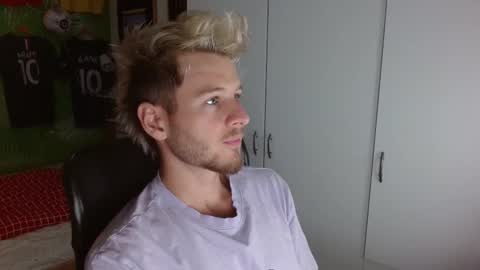 Snapshot of freddy_star chatting on September 24, 12:41 pm Frederick Perin online show from September 24, 12:41 pm